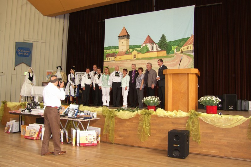 Image 2 of 24  -  104 kB