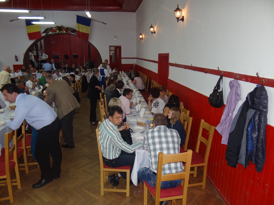 Image 53 of 92  -  155 kB
