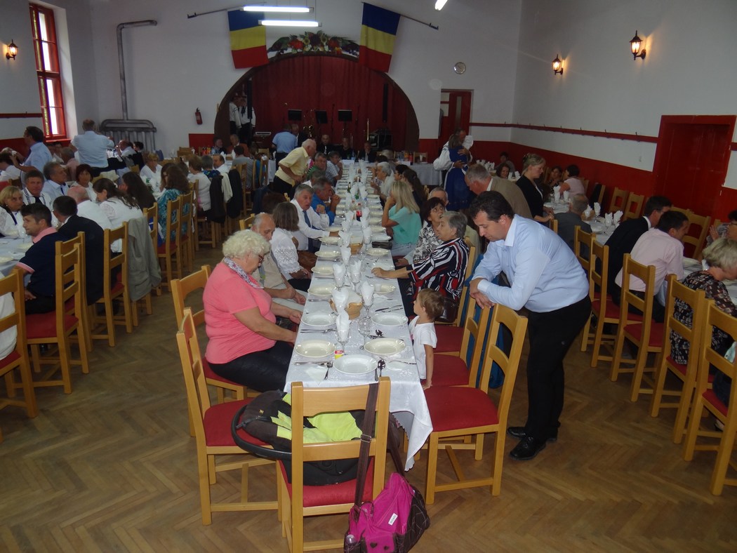 Image 54 of 92  -  172 kB